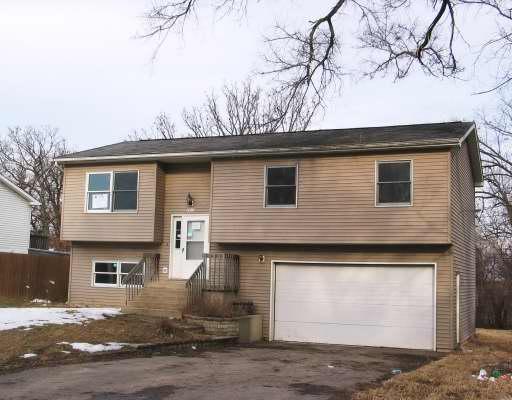 2910 Michael St., Wonder Lake, IL 60097