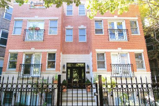 3122 N Seminary Ave. #1S, Chicago, IL 60657