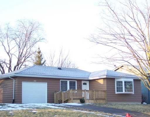 308 Dee Rd., North Aurora, IL 60542