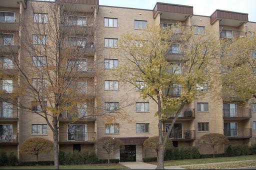 700 Graceland Ave. #501, Des Plaines, IL 60016