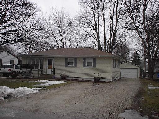 720 W Charles St., Plano, IL 60545