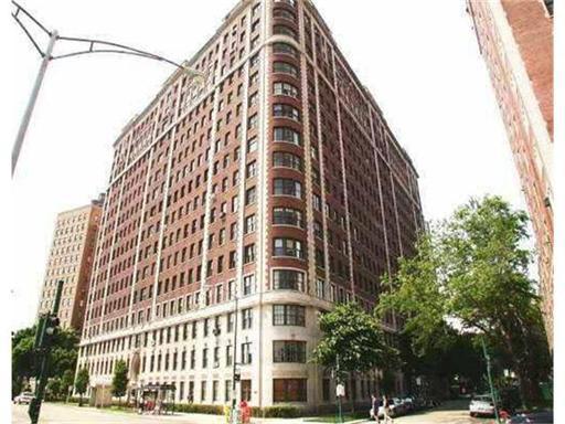 3750 N Lake Shore Dr. #5A, Chicago, IL 60613
