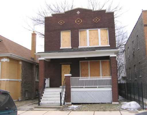 4225 W Walton St., Chicago, IL 60651