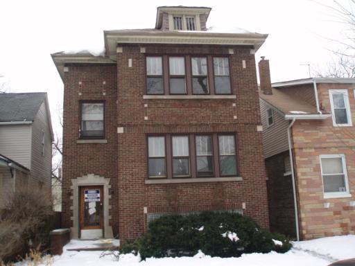 8017 S Marquette Ave., Chicago, IL 60617