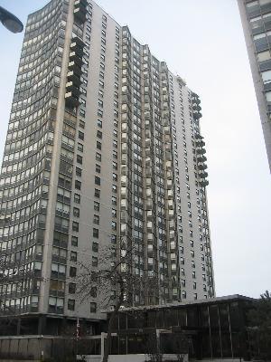 5701 N Sheridan Rd. #21A, Chicago, IL 60660