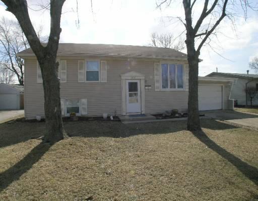105 Montrose Dr., Romeoville, IL 60446