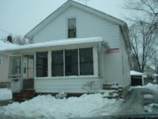837 Liberty St., Aurora, IL 60505