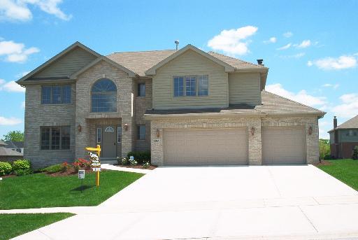 22683 Maddeline Ln., Frankfort, IL 60423