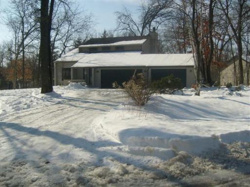 13752 Briarwood Ln., Roscoe, IL 61073