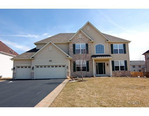 2192 Schrader Ln., North Aurora, IL 60542