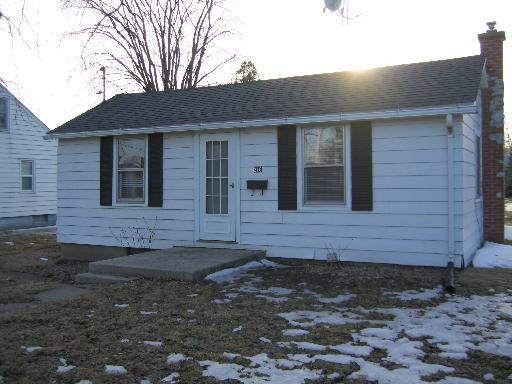 216 N Ninth St., Rochelle, IL 61068