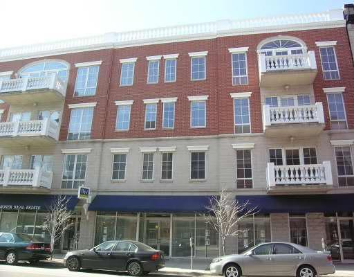2762 N Lincoln Ave. #402, Chicago, IL 60614