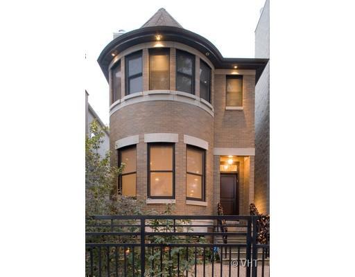1532 W Wolfram St., Chicago, IL 60657