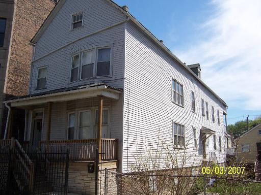 8709 S Escanaba Ave., Chicago, IL 60617