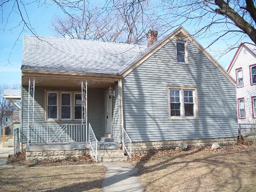 433 Entrance Ave., Kankakee, IL 60901