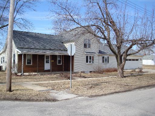 201 N 3rd St., Martinton, IL 60951