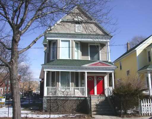 1850 W Larchmont Ave., Chicago, IL 60613