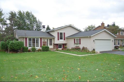 17509 W Winnebago Dr., Grayslake, IL 60030