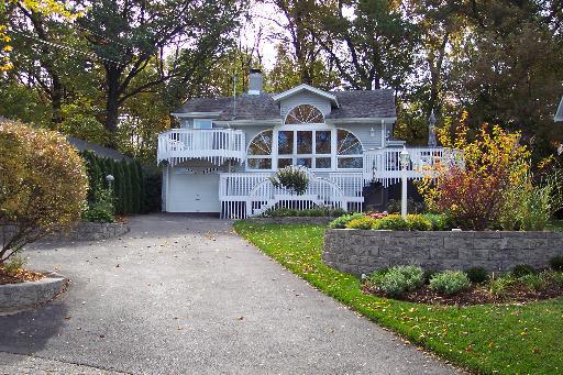 28733 W Ravine Dr., Barrington, IL 60010