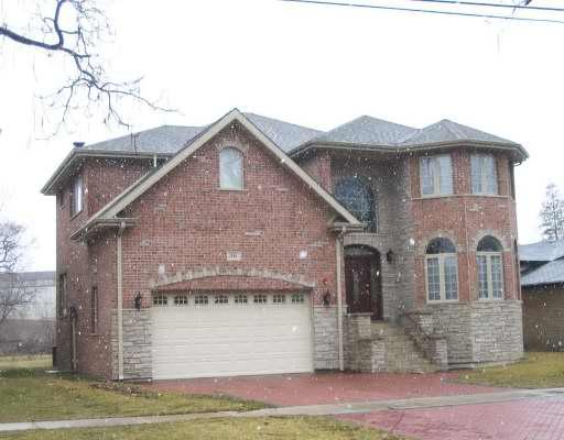 1761 Central Ave., Des Plaines, IL 60016