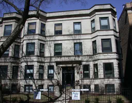 634 W Grace St. #2E, Chicago, IL 60613