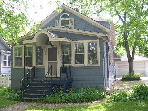 425 S Ashland Ave., La Grange, IL 60525