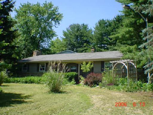 17654 Beaverton Rd., Capron, IL 61012