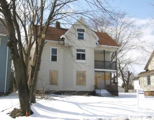 830 N Wadsworth Ave., Waukegan, IL 60085
