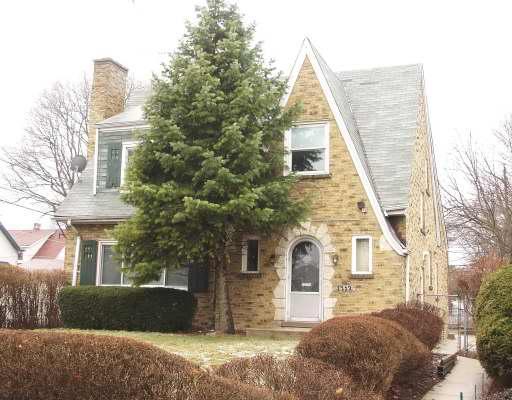 1912 Brown Ave., Evanston, IL 60201