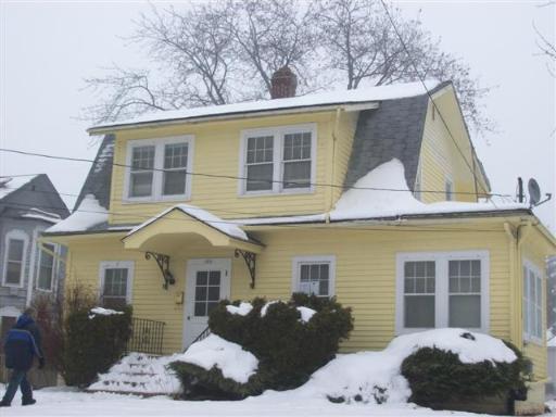 1011 S Walnut Ave., Freeport, IL 61032