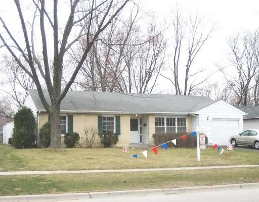 1536 N Kennicott Ave., Arlington Heights, IL 60004