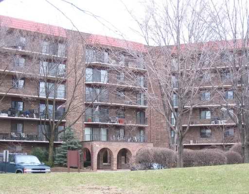 35 Baybrook #102, Palatine, IL 60074