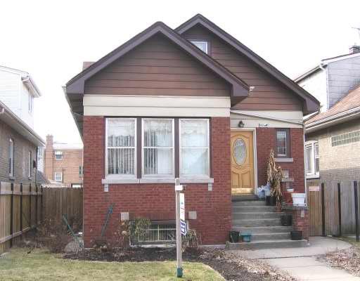 4945 W Wolfram St., Chicago, IL 60641