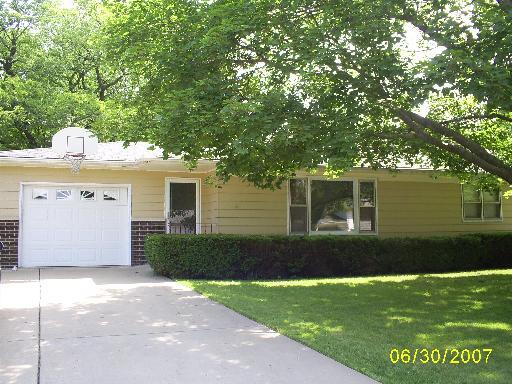 702 N West St., Plano, IL 60545