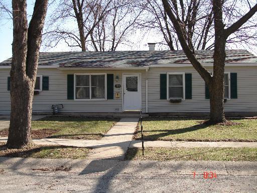 621 Fenton Ave., Romeoville, IL 60446