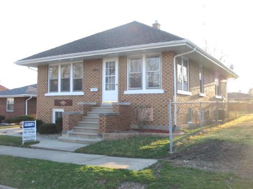 1719 N Center St., Crest Hill, IL 60403