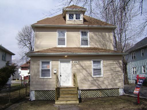 612 Cummings Ave., Waukegan, IL 60085