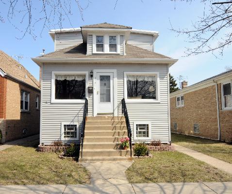 [Address Hidden by Seller], Chicago, IL 60630