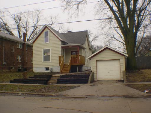 1227 Benton St., Rockford, IL 61107