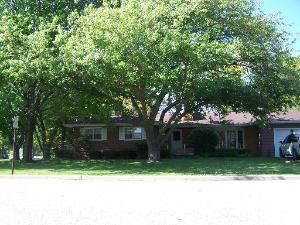 611 Park St., East Dundee, IL 60118
