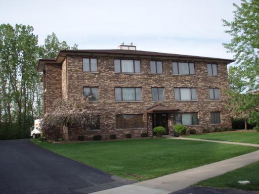 7515 W Tiffany Dr. #1W, Orland Park, IL 60462