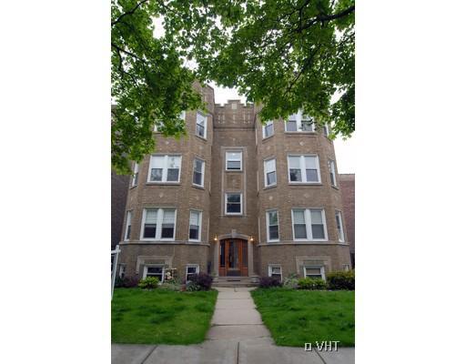 2040 W Fargo Ave. #3W, Chicago, IL 60645