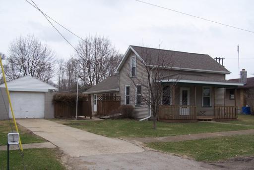 319 Shawandasee, Tonica, IL 61370
