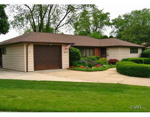 616 Parkmoor Ct., Sycamore, IL 60178
