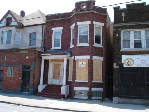 2755 E 79th St., Chicago, IL 60649