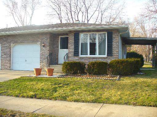 29 Wenholz Ave. #2, East Dundee, IL 60118