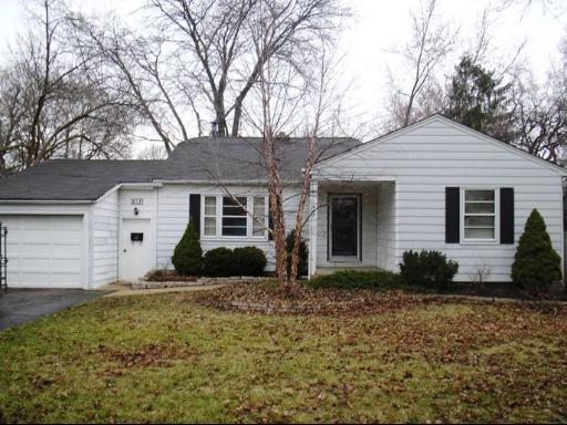 917 W Roosevelt Rd., Wheaton, IL 60187