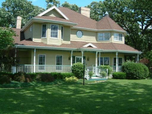1310 Oak Tree Ln., Kankakee, IL 60901