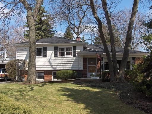 1743 N Happ Rd., Northbrook, IL 60062