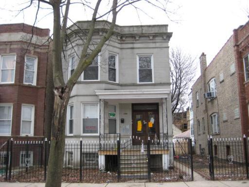 3751 W Shakespeare Ave., Chicago, IL 60647